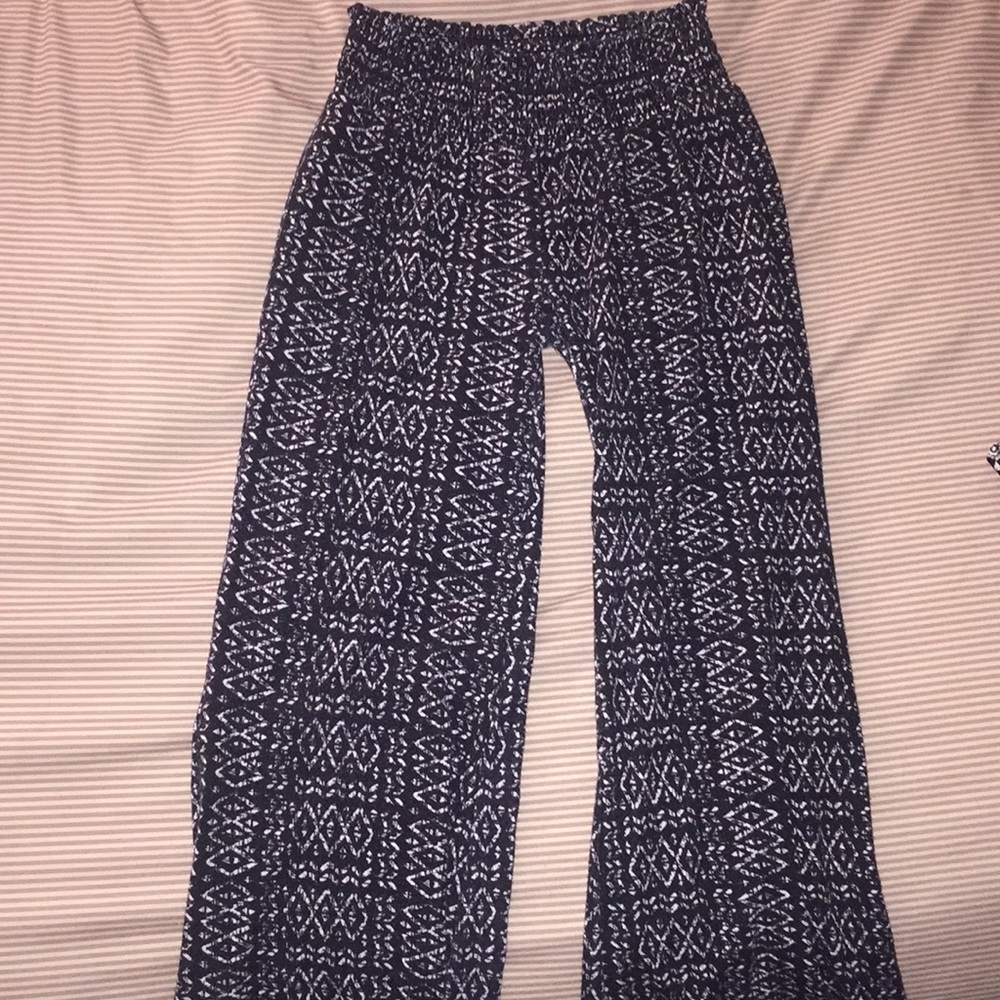 Black patterned float pants